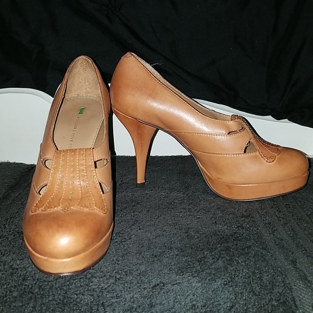 Schuler & Sons Brown Heels